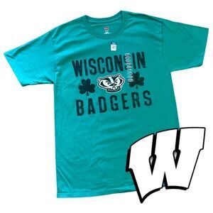 Wisconsin Badgers Shamrock Hanes T-Shirt - Kelly Green - Medium - NWT